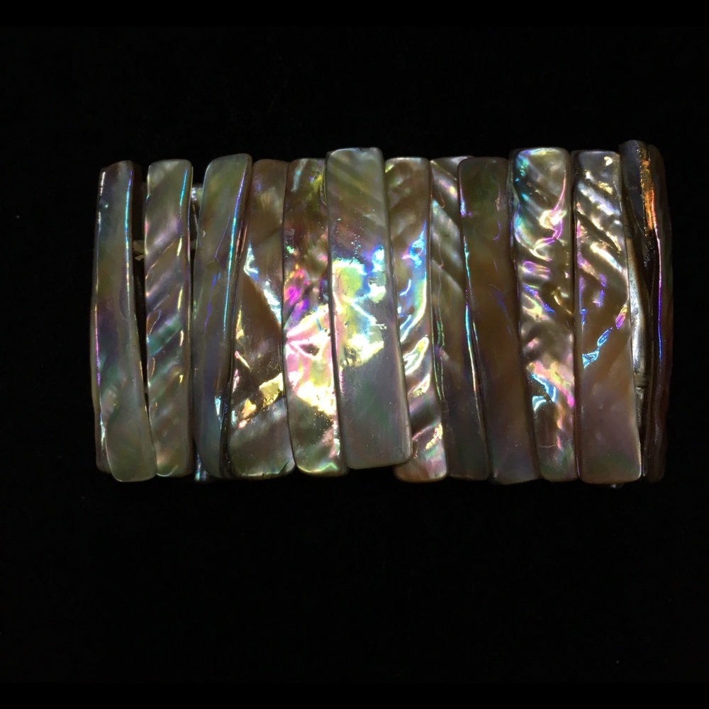 Two Heavy Shell Bracelets High Quality - Picture 4 of 8
